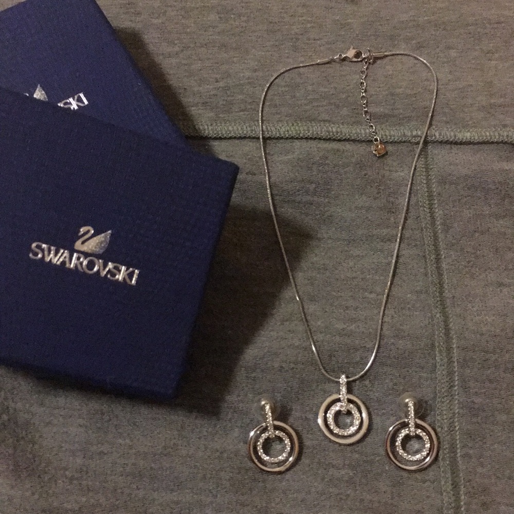 New Swarovski necklace and earrings